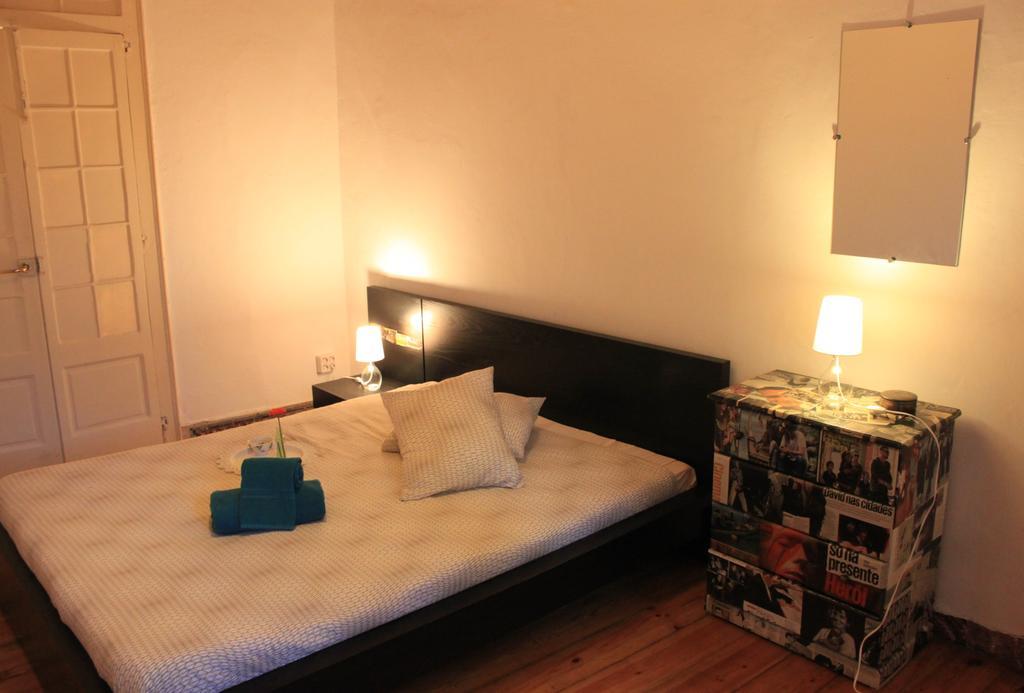 The Blue House - Lively Bairro Alto Apartamento Lisboa Quarto foto